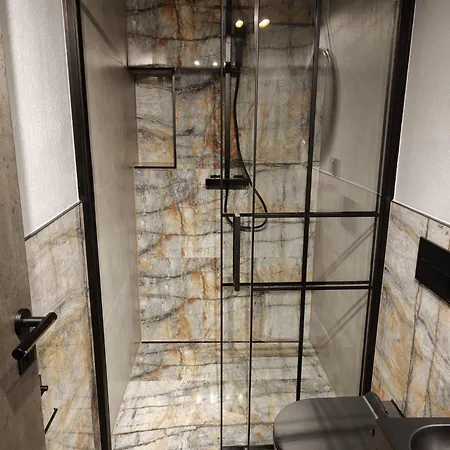 דירה Adago Apartamenty Antracyt שצ'צ'אוונו-ז'דראוג'