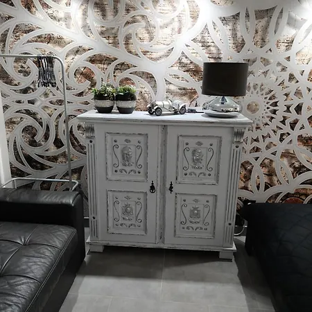 Antracyt شقة شتشافنو-زدروي